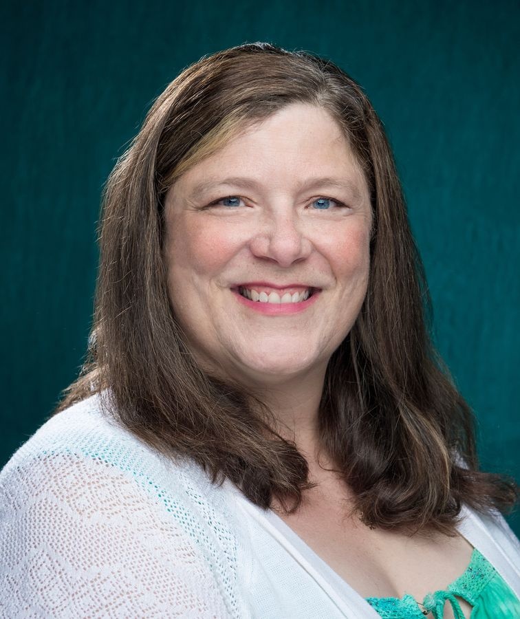 Suzanne M Mullins